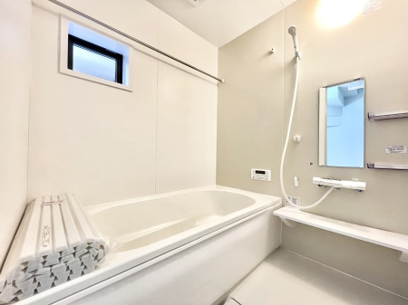 @`Bath Room`@͋C̗ŖɌătbVB@\tĂ̂ŗׂ̐@uŐ􂢏オ󕨂AJ̓VCCɂ邱Ƃ\łB
