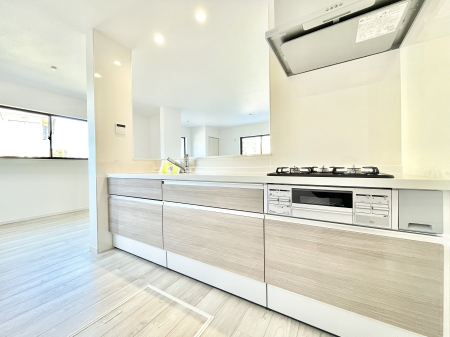 Lb`@`Kitchen`  LĎg₷Lb`ȂppqǂƂɗAЕt`Ă炤̂ɂ֗B  [Ղ肠̂ŁAƐȈۂۂĂ܂B