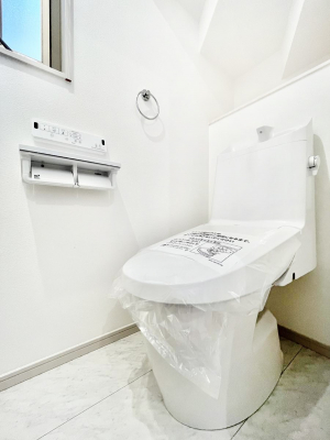 gC@`Toilet`  YEXbLEKȃEHVbgtgCł낰ԂłB  gC͖g킴𓾂Ȃ́BۂłˁB  gC2̂Œ̍Gɕ֗łI