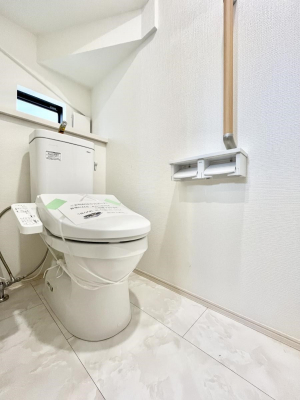 gC@Q`Toilet`@̂鐅gC̓EHVbgtłgC͖g킴𓾂Ȃ́BۂłˁBgC2̂Œ̍Gɕ֗łI