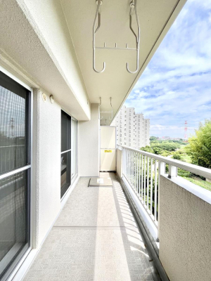 oRj[@`Balcony`  oRj[͉z݁Azc󕨂C悭Ƃł܂Bg₷JIȃoRj[łzՂ~蒍AoRj[tZ܂B  