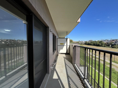 oRj[@`Balcony`  oRj[͉z݁Azc󕨂C悭Ƃł܂Bg₷JIȃoRj[łzՂ~蒍AoRj[tZ܂B  