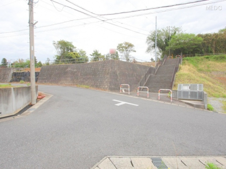 nynʐ^@-
