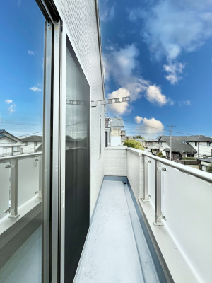 oRj[@P`Balcony`  oRj[͉z݁Azc󕨂C悭Ƃł܂Bg₷JIȃoRj[łzՂ~蒍AoRj[tZ܂B  