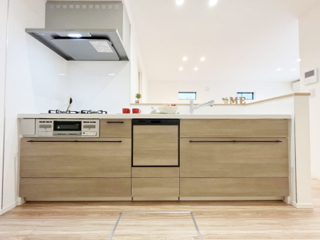 Lb`@`Kitchen`@LĎg₷Lb`ȂƑłɗAЕtԂȂłႢ܂[Ղ肠̂ŁAƐȈۂۂĂ܂B