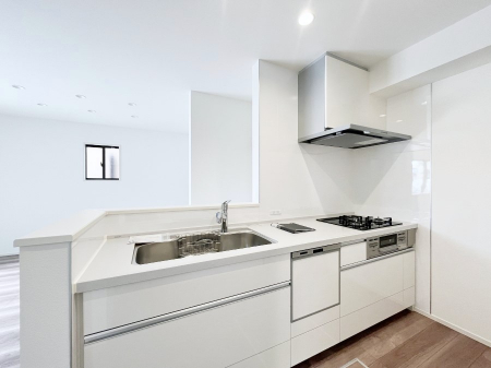 Lb`@`Kitchen`  rOnJE^[Lb`B  ȂƑƃR~jP[VƂ邾łȂA傫ȊJ邱Ƃł܂B  ql̐邱Ƃł܂ˁI