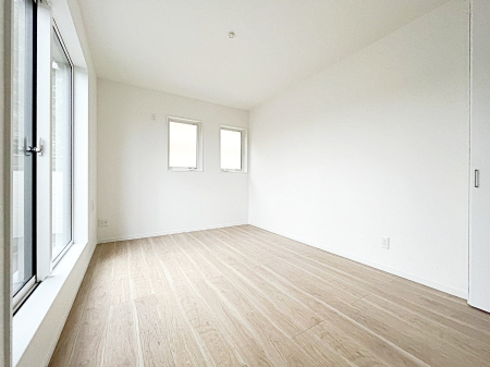 ̑ρ@`Bed Room`  2ʍ̌mۂ邢́AʂǂAϋSn̗ǂԂƂȂĂ܂B  u₩ȕċN钩́AK̎n܂ɁI  ʕƂĂǂZ܂