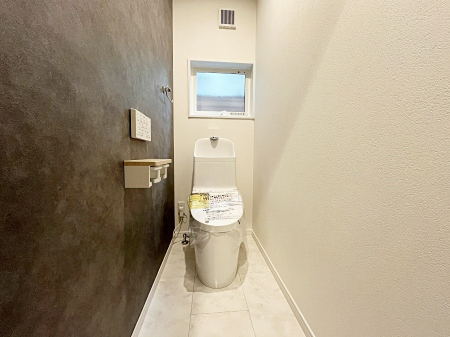 gC@`Toilet`@YEXbLEKȃEHVbgtgCł낰ԂłB1A2KɃgCXy[XǏ薾邭AKԂƂȂĂ܂gꏊ炱̔złI  