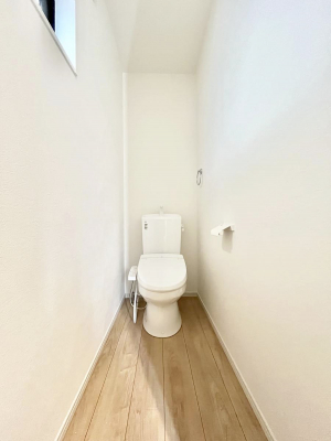 gC@`Toilet`@YEXbLEKȃEHVbgtgCł낰ԂłBgC͖g킴𓾂Ȃ́BۂłˁBgC2̂Œ̍Gɕ֗łI