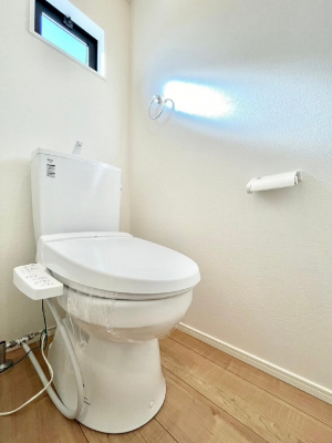 gC@`Toilet`@YEXbLEKȃEHVbgtgCł낰ԂłBgC͖g킴𓾂Ȃ́BۂłˁBgC2̂Œ̍Gɕ֗łI