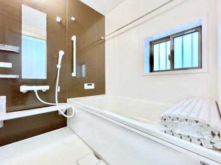 @Q`Bath Room`  ƑL΂ē邱Ƃ\I  qlƂꏏł\ȍLȂ̂ŁArOƂ͈ƑcR̂ЂƎy݂܂B