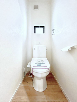 gC@`Toilet`@YEXbLEKȃEHVbgtgCł낰ԂłBgC͖g킴𓾂Ȃ́BۂłˁBgC2̂Œ̍Gɕ֗łI