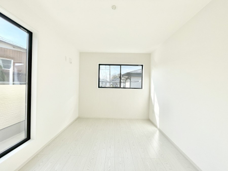 q@`Bed Room`@2ʍ̌mۂ邢́AʂǂAϋSn̗ǂԂƂȂĂ܂Bu₩ȕċN钩́AK̎n܂ɁIʕƂĂǂZ܂