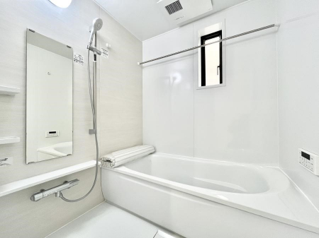 @`Bath Room`@͋C̗ŖɌătbVB@\tĂ̂ŗׂ̐@uŐ􂢏オ󕨂AJ̓VCCɂ邱Ƃ\łB