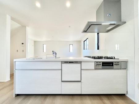 Lb`@`Kitchen`@LĎg₷Lb`ȂƑłɗAЕtԂȂłႢ܂[Ղ肠̂ŁAƐȈۂۂĂ܂B