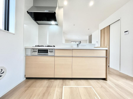 Lb`@`Kitchen`@LĎg₷Lb`ȂƑłɗAЕtԂȂłႢ܂[Ղ肠̂ŁAƐȈۂۂĂ܂B