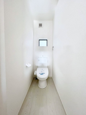 gC@Q`Toilet`@̂鐅gC̓EHVbgtłgC͖g킴𓾂Ȃ́BۂłˁBgC2̂Œ̍Gɕ֗łI