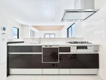 Lb`@Q`Kitchen`@LĎg₷Lb`ȂƑłɗAЕtԂȂłႢ܂[Ղ肠̂ŁAƐȈۂۂĂ܂B