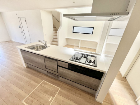 Lb`@P`Kitchen`  rOnJE^[Lb`B  ȂƑƃR~jP[VƂ邾łȂA傫ȊJ邱Ƃł܂B  