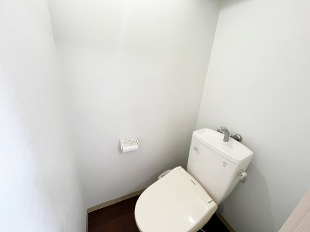 gC@`Toilet`@YEXbLEKȃEHVbgtgCł낰ԂłBgC͖g킴𓾂Ȃ́BۂłˁB