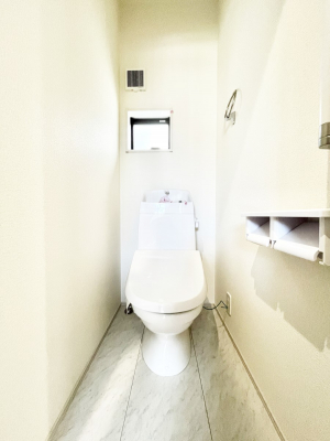 gC@P`Toilet`@̂鐅gC̓EHVbgtłgC͖g킴𓾂Ȃ́BۂłˁBgC2̂Œ̍Gɕ֗łI