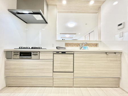 Lb`@Q`Kitchen`@wq̐ȂxBg₷X^CbVȃJE^[Lb`ɂ́ÅJ邱ƂȂwqlȂẍS܂B