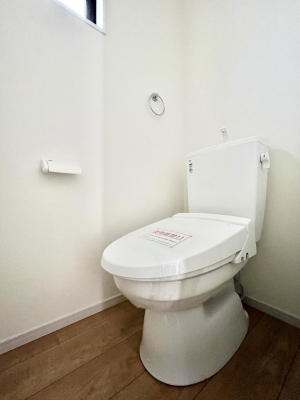 gC@`Toilet`@YEXbLEKȃEHVbgtgCł낰ԂłBgC͖g킴𓾂Ȃ́BۂłˁBgC2̂Œ̍Gɕ֗łI