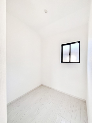 ̑@2`Walk-in Closet`@̗mĂVɂȂɂEH[NCN[[bgBmȊOɂAigȂƓdX[cP[XAXgbNiȂǉłЕtԂłB