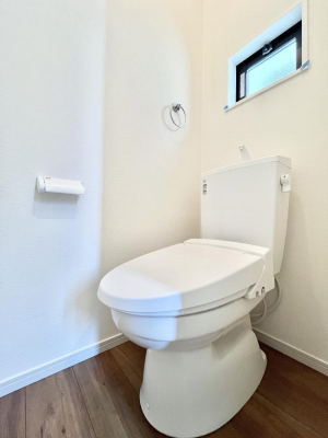 gC@P`Toilet`@YEXbLEKȃEHVbgtgCł낰ԂłBgC͖g킴𓾂Ȃ́BۂłˁBgC2̂Œ̍Gɕ֗łI