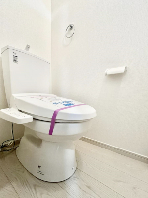 gC@P`Toilet`@̂鐅gC̓EHVbgtłgC͖g킴𓾂Ȃ́BۂłˁBgC2̂Œ̍Gɕ֗łI