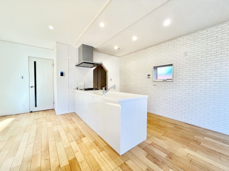 Lb`@`Kitchen`@wq̐ȂxBg₷X^CbVȃJE^[Lb`ɂ́ÅJ邱ƂȂwqlȂẍS܂B