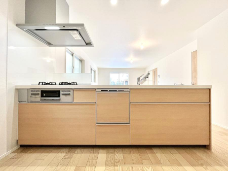 Lb`@`Kitchen`  rOnJE^[Lb`B  ȂƑƃR~jP[VƂ邾łȂA傫ȊJ邱Ƃł܂B  ql̐邱Ƃł܂ˁI