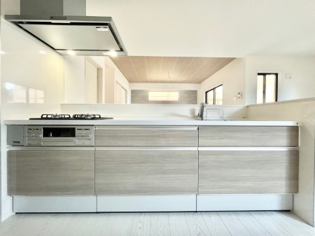 Lb`@`Kitchen`@LĎg₷Lb`ȂƑłɗAЕtԂȂłႢ܂[Ղ肠̂ŁAƐȈۂۂĂ܂B