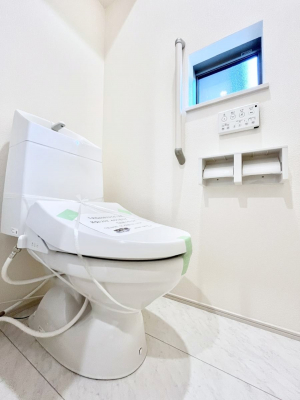 gC@Q`Toilet`@̂鐅gC̓EHVbgtłgC͖g킴𓾂Ȃ́BۂłˁBgC2̂Œ̍Gɕ֗łI