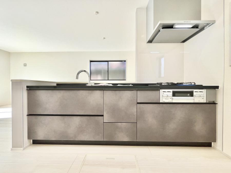 Lb`@`Kitchen`@LĎg₷Lb`ȂƑłɗAЕtԂȂłႢ܂[Ղ肠̂ŁAƐȈۂۂĂ܂B