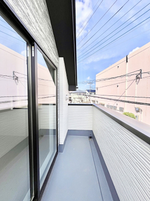 oRj[@`Balcony`  oRj[͉z݁Azc󕨂C悭Ƃł܂Bg₷JIȃoRj[łzՂ~蒍AoRj[tZ܂B  