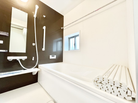 @P`Bath Room`  t̃oX[Bz˂ޖ邢́A̓CǂgłB܂A@Ă܂BCǍDłB