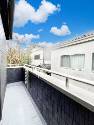 oRj[@Q`Balcony`  oRj[͉z݁Azc󕨂C悭Ƃł܂B  g₷JIȃoRj[łzՂ~蒍AoRj[tZ܂B  