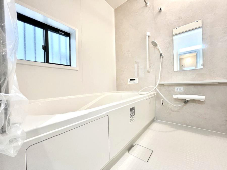 @R`Bath Room`  t̃oX[Bz˂ޖ邢́A̓CǂgłB܂A@Ă܂BCǍDłB