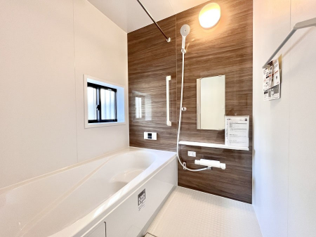 @Q`Bath Room`  t̃oX[Bz˂ޖ邢́A̓CǂgłB܂A@Ă܂BCǍDłB