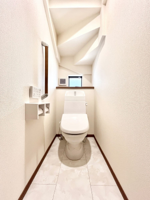 gC@Q`Toilet`@̂鐅gC̓EHVbgtłgC͖g킴𓾂Ȃ́BۂłˁBgC2̂Œ̍Gɕ֗łI