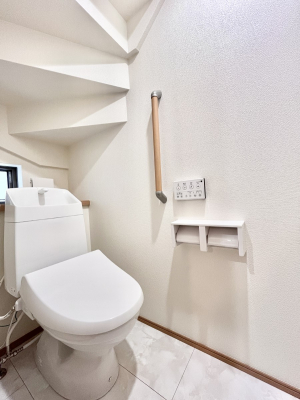gC@`Toilet`@YEXbLEKȃEHVbgtgCł낰ԂłBgC͖g킴𓾂Ȃ́BۂłˁBgC2̂Œ̍Gɕ֗łI