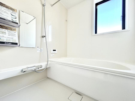 @`Bath Room`@͋C̗ŖɌătbVB@\tĂ̂ŗׂ̐@uŐ􂢏オ󕨂AJ̓VCCɂ邱Ƃ\łB