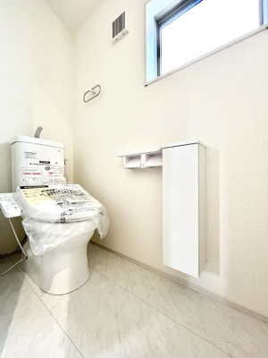 gC@`Toilet`@YEXbLEKȃEHVbgtgCł낰ԂłB1A2KɃgCXy[XǏ薾邭AKԂƂȂĂ܂gꏊ炱̔złI