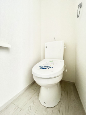 gC@P`Toilet`@̂鐅gC̓EHVbgtłgC͖g킴𓾂Ȃ́BۂłˁBgC2̂Œ̍Gɕ֗łI