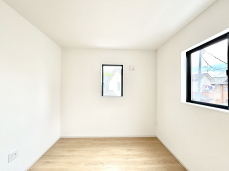 q@R`Bed Room`@2ʍ̌mۂ邢́AʂǂAϋSn̗ǂԂƂȂĂ܂Bu₩ȕċN钩́AK̎n܂ɁIʕƂĂǂZ܂
