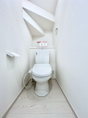 gC@`Toilet`@YEXbLEKȃEHVbgtgCł낰ԂłBgC͖g킴𓾂Ȃ́BۂłˁBgC2̂Œ̍Gɕ֗łI