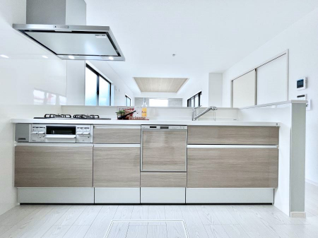 Lb`@`Kitchen`  rOnJE^[Lb`B  ȂƑƃR~jP[VƂ邾łȂA傫ȊJ邱Ƃł܂B  ql̐邱Ƃł܂ˁI