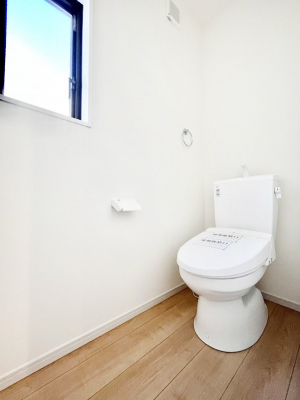 gC@`Toilet`@YEXbLEKȃEHVbgtgCł낰ԂłBgC͖g킴𓾂Ȃ́BۂłˁBgC2̂Œ̍Gɕ֗łI