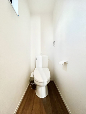 gC@4`Toilet`@̂鐅gC̓EHVbgtłgC͖g킴𓾂Ȃ́BۂłˁBgC2̂Œ̍Gɕ֗łI